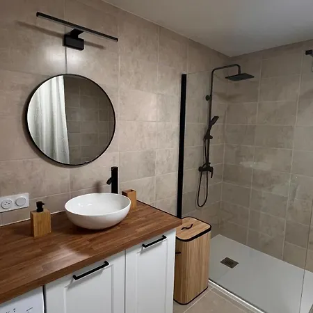 Cocon Design Avec Jardin Prive *