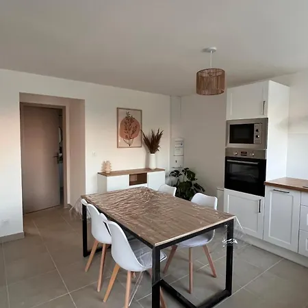 Lejlighed Cocon Design Avec Jardin Prive Aimargues