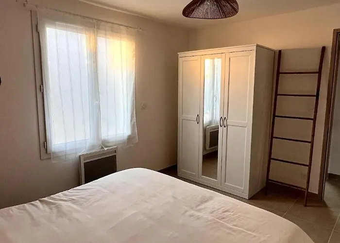 Apartman Cocon Design Avec Jardin Prive Aimargues